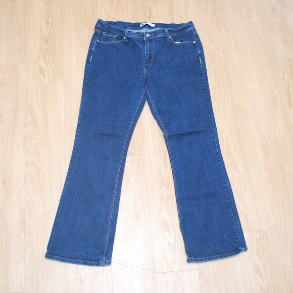 Levi's Pants - Levi's Women's 515Boot Cut Jeans PreOwned Size 14M